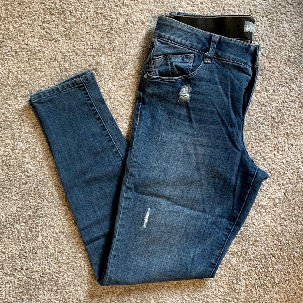 Med Wash Wit & Wisdom Semi-Distressed Skinny Jeans